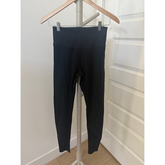 ALO YOGA High-Waist Alosoft Lounge Legging Black Size Medium - Picture 3 of 9